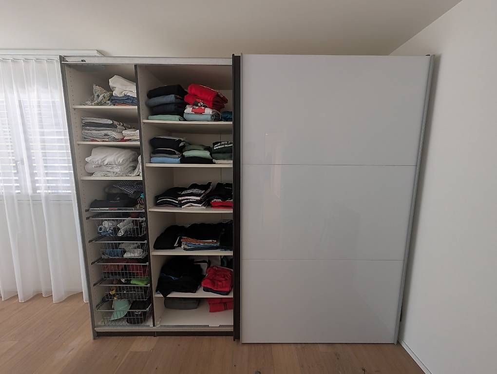 Pfister Armadi: Kleiderschrank – Usato da Schmerikon venduto da miri87altdorf 1