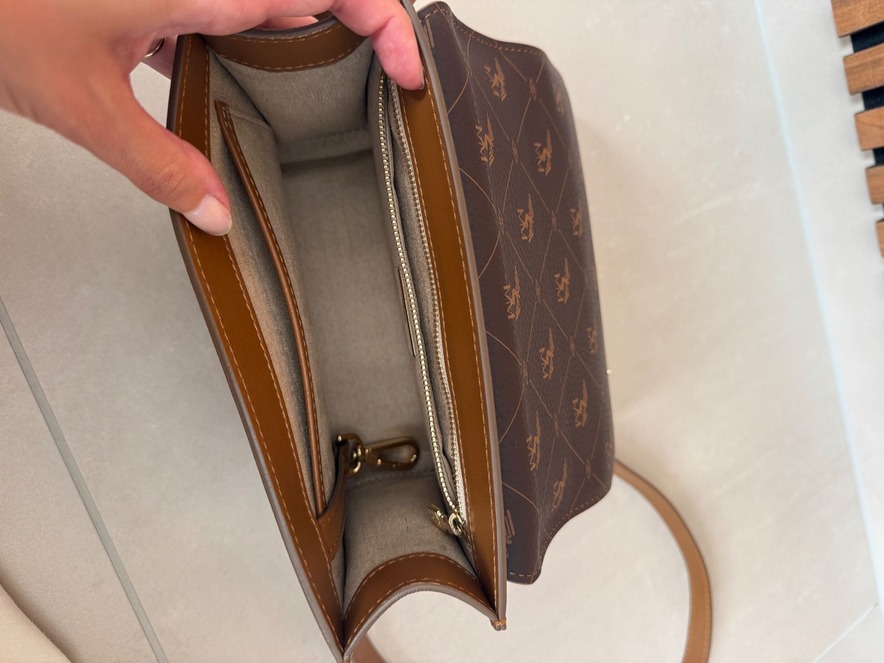 Maison Mollerus Borse da donna: Maison Mollerus Melide Pecarus Canvas – Usato da Schöftland venduto da jes_67zy 3