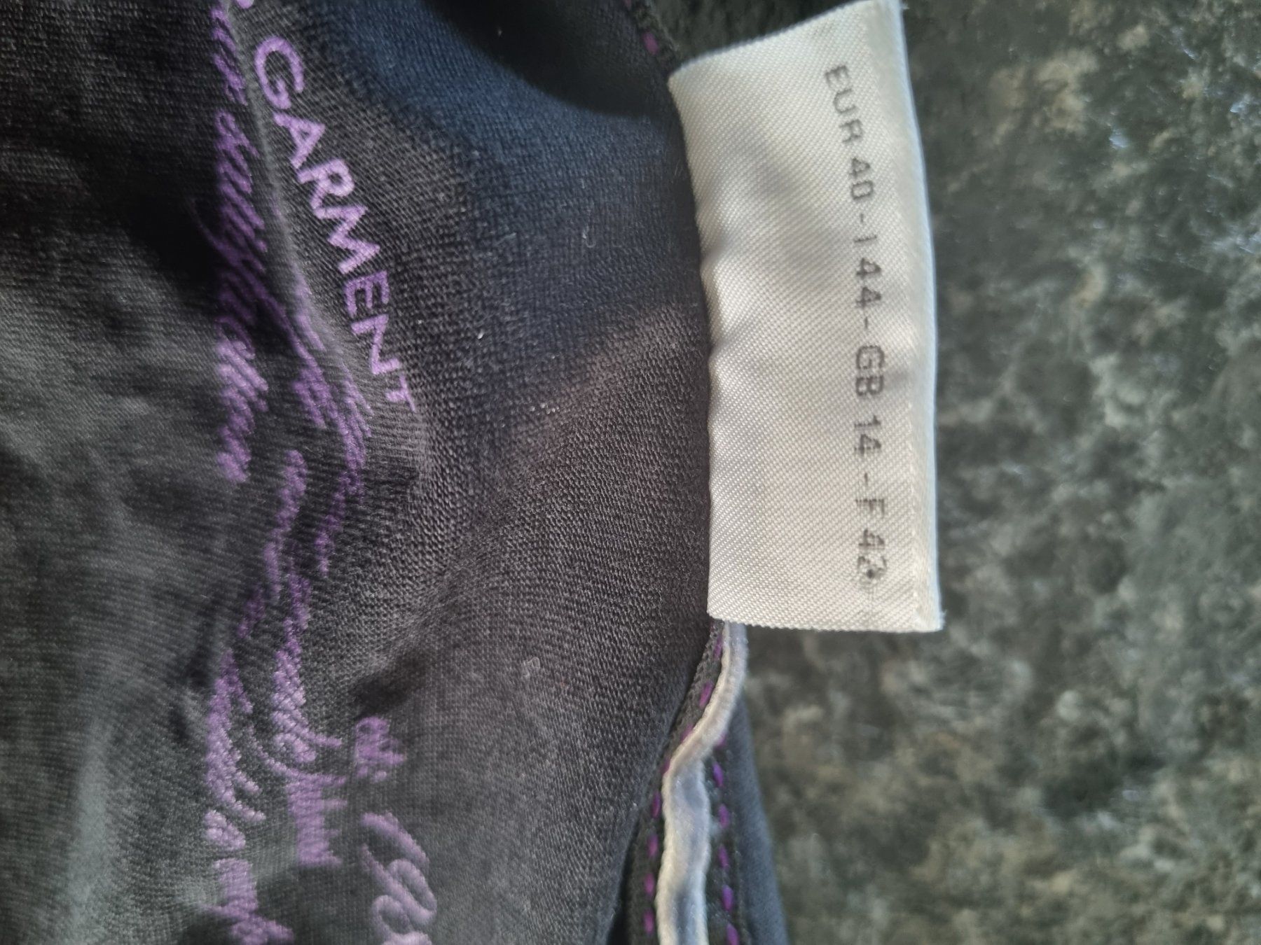 T-shirt: Gr. 40 Tanktop Street One schwarz – Usato da Sutz venduto da Dalilea 2