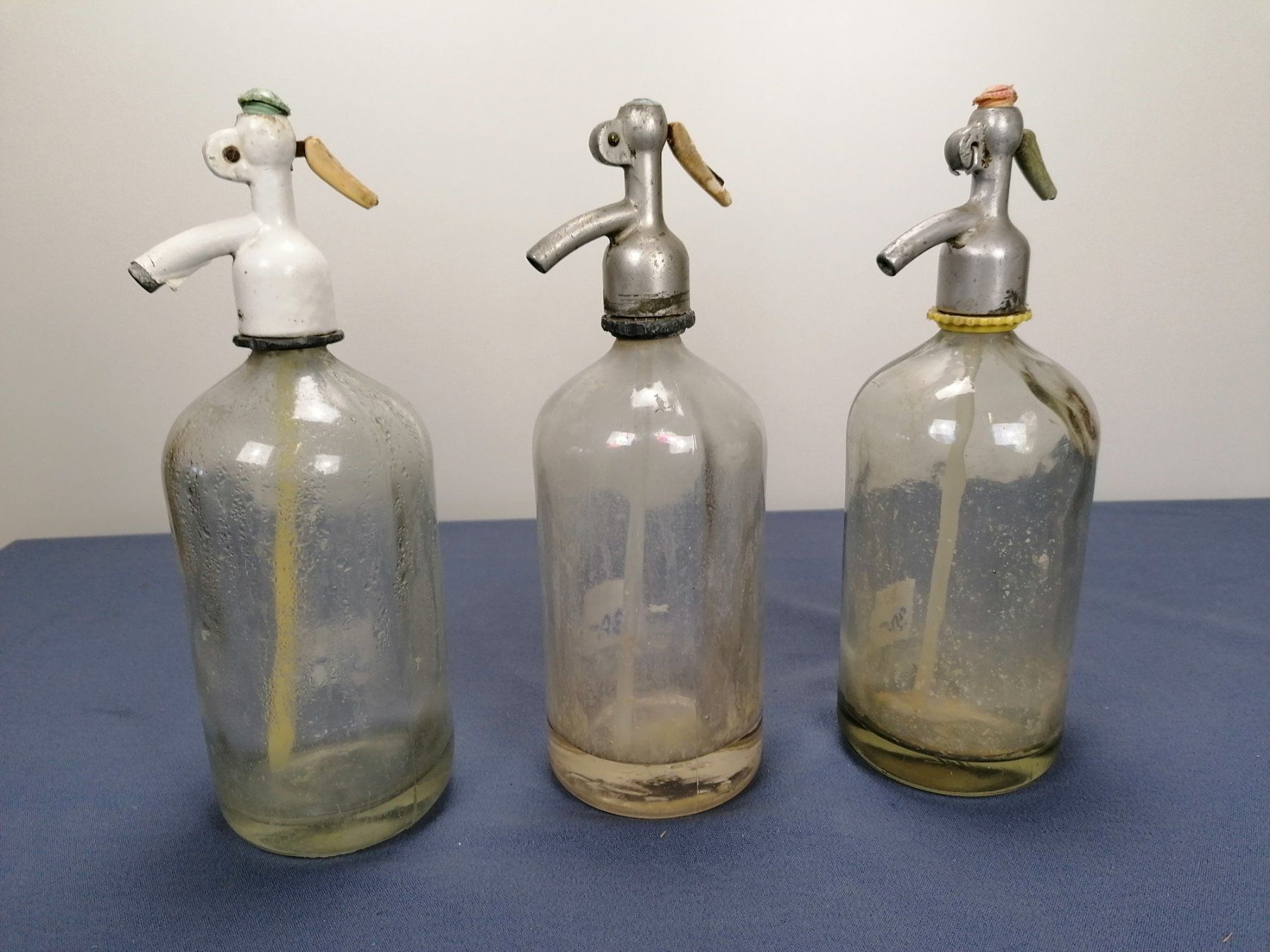 Bottiglie: 3er Set alte Syphon Flaschen – Usato da Köniz venduto da Brockenreich