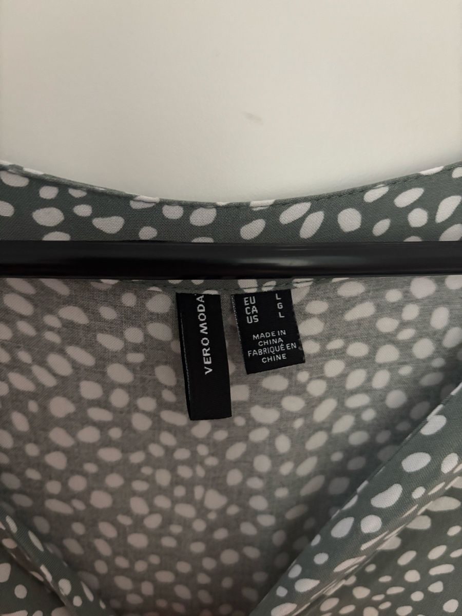 Lotti di vestiti: Kleid Mango und Vero Mode - Grösse L – Usato da Geroldswil venduto da ele_7hkp 3