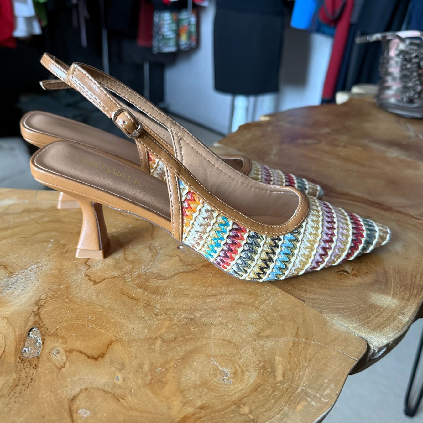Dosenbach Scarpe da donna: Catwalk Slingpumps, Gr. 37, ungetragen – Nuovo (secondo la descrizione) da Riedholz venduto da han_fy6l 1