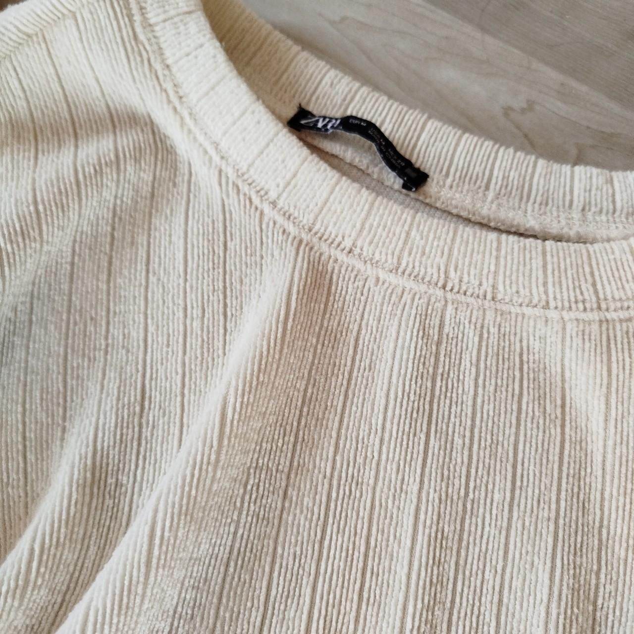 Zara Maglioni & Felpe: Creme Peplum Pullover von Zara, Grösse M – Usato da Ringgenberg BE venduto da Vinyl.Love 2