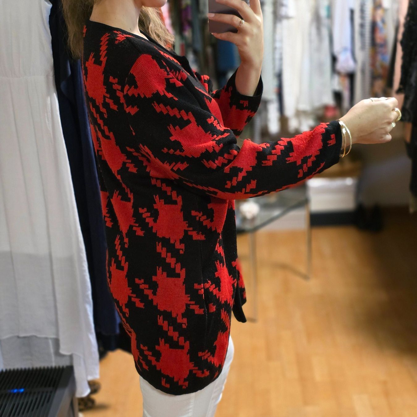 Jacken: Lucia Vintage Strickjacke, Größe 48/50 – Gebraucht aus Wald ZH von CapLux 2