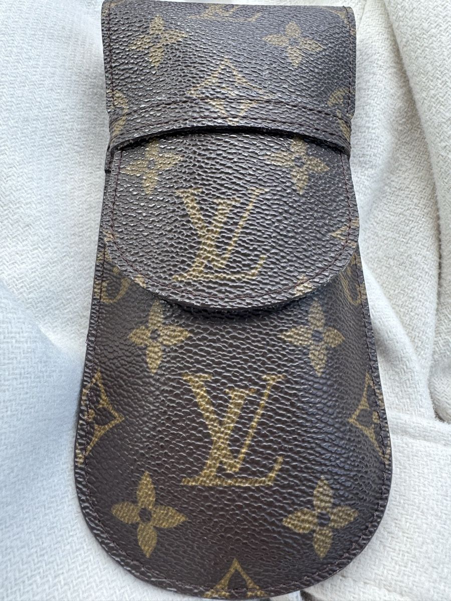 Louis Vuitton Altro in  Abbigliamento & Accessori: Louis Vuitton Brillenetui Monogram - Top Zustand – Usato da zürich venduto da Bailey17 9
