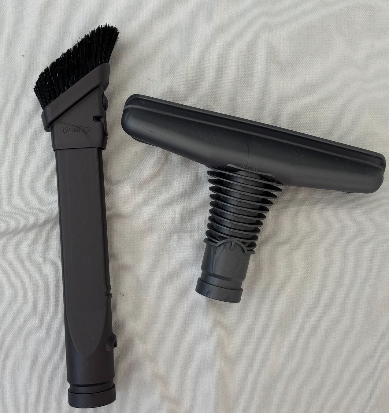 Dyson Aspirateurs & Accessoires: Dyson Staubsauger DC 29 - HEPA Filter – D'occasion à Rheinfelden par sabine0101 8