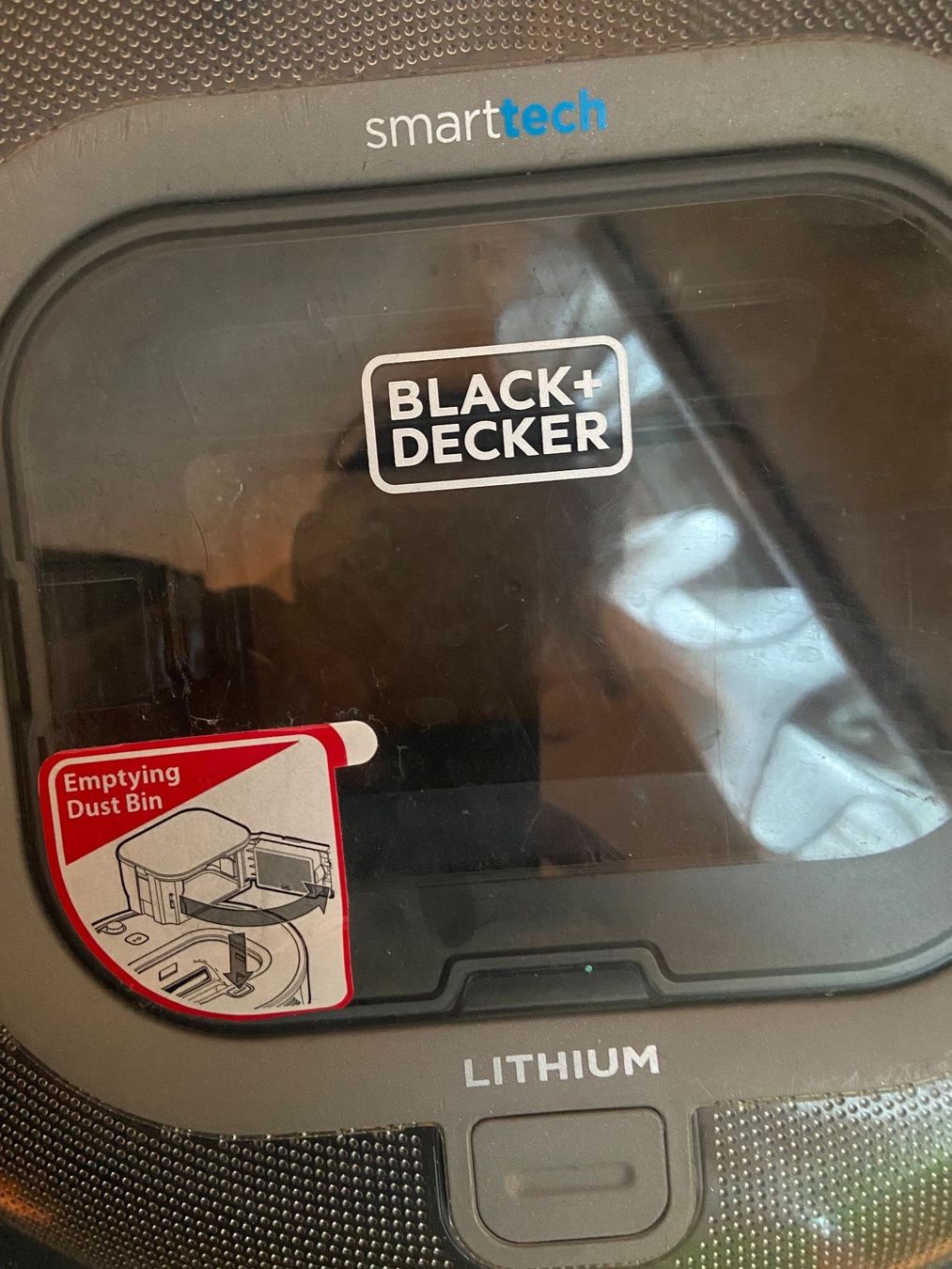 Staubsauger & Zubehör: BLACK+DECKER smarttech Roboter-Staubsauger mit App-Steuerung – Gebraucht aus Hemmental von cat_9l7f 1