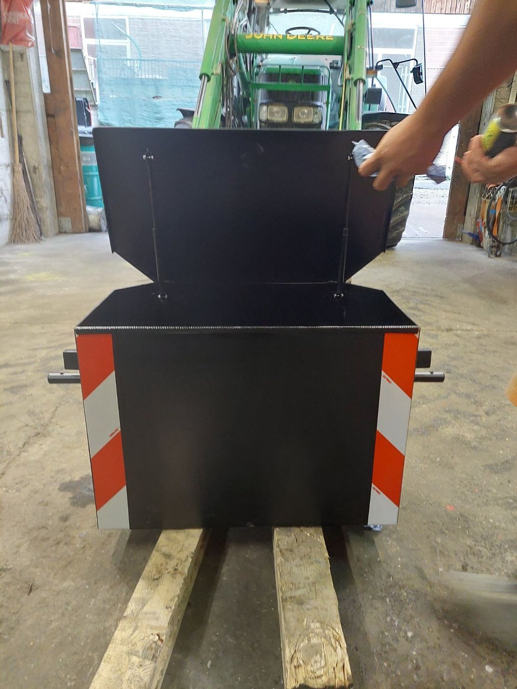 Altro per industria metallurgica: Frontgewicht 400kg – Nuovo e nell'imballaggio originale da Ruswil venduto da Mwangeler 4