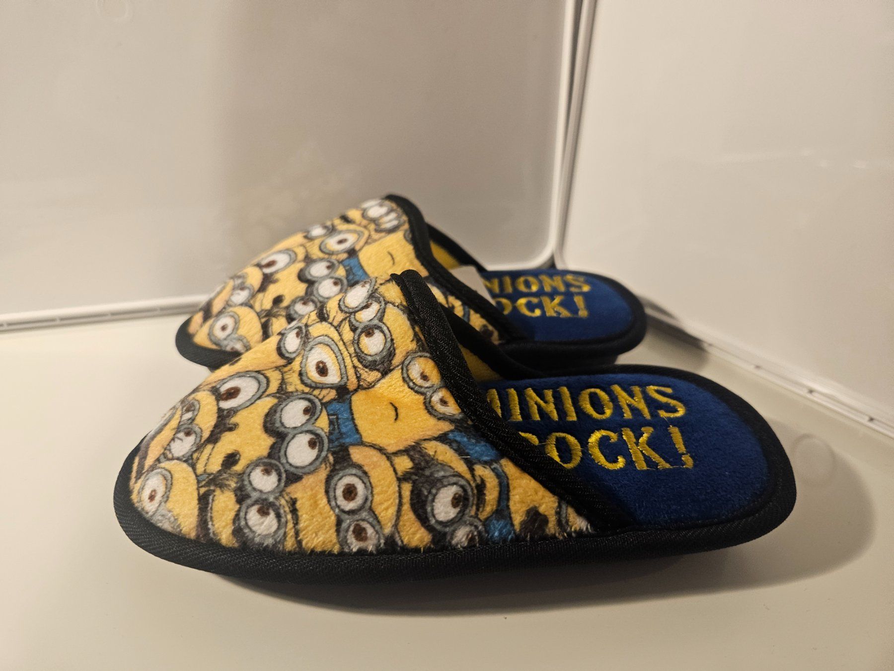 Schuhe für Jungen: Minions Kinder Hausschuhe Gr. 25 – Neu (gemäss Beschreibung) aus Uznach von dom_2hyx 2