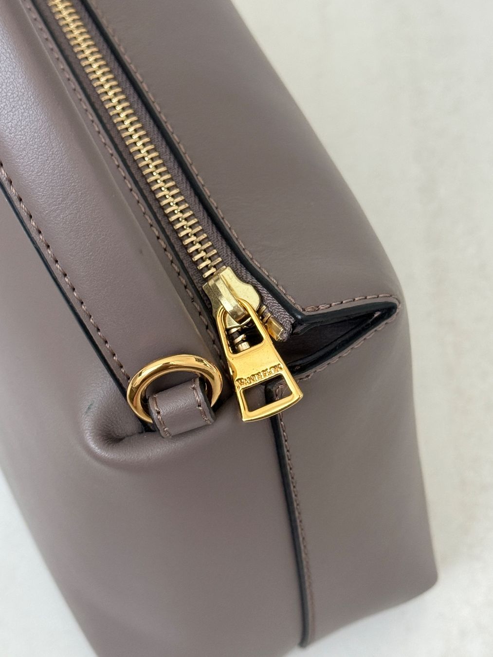 Jw Anderson Borse da donna: JW Anderson Leder Handtasche – Usato da Richterswil venduto da sho_6cfh 1