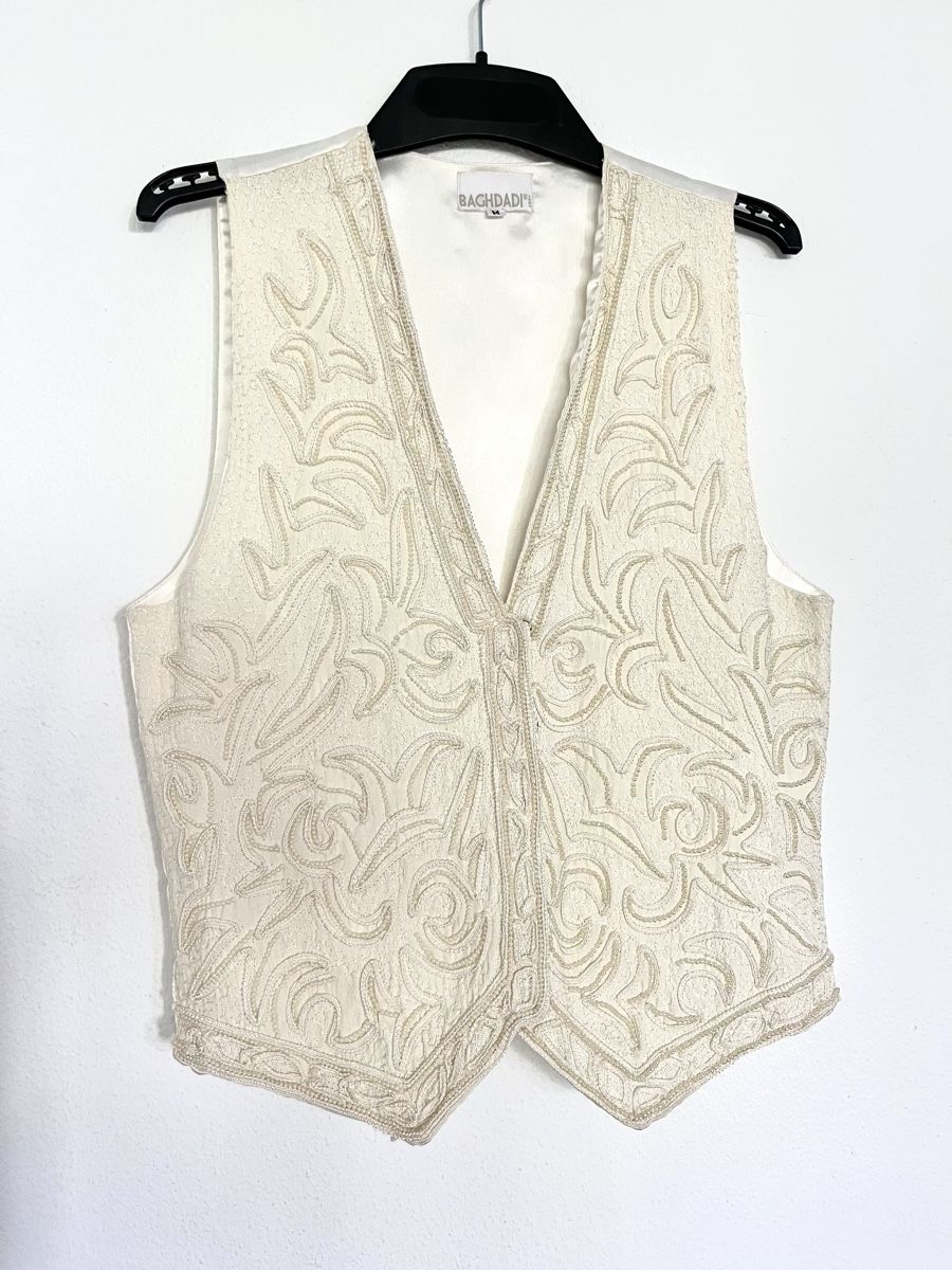 Gilet & Giacche: NEUE BESTICKTE WESTE CREME GR. M – Nuovo e nell'imballaggio originale da Basel venduto da JJ.Elena