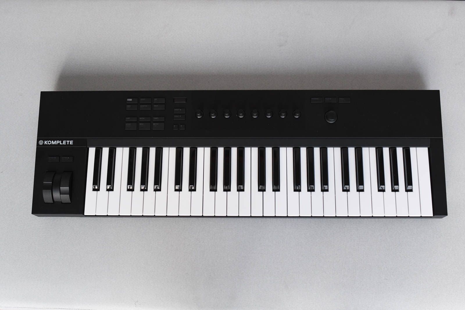 Native Instruments Strumenti musicali: Native Instruments Komplete Kontrol A49 MIDI Keyboard – Usato da Winterthur venduto da Syorn 1