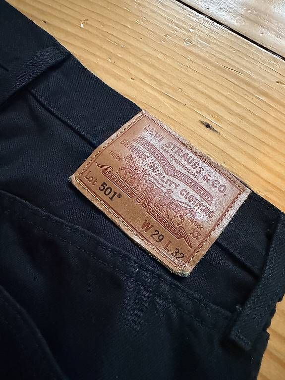 Levi's Jeans: Levi Strauss Black Jeans W29 L32 – Nuovo (secondo la descrizione) da Schaffhausen venduto da Severin_SH 1