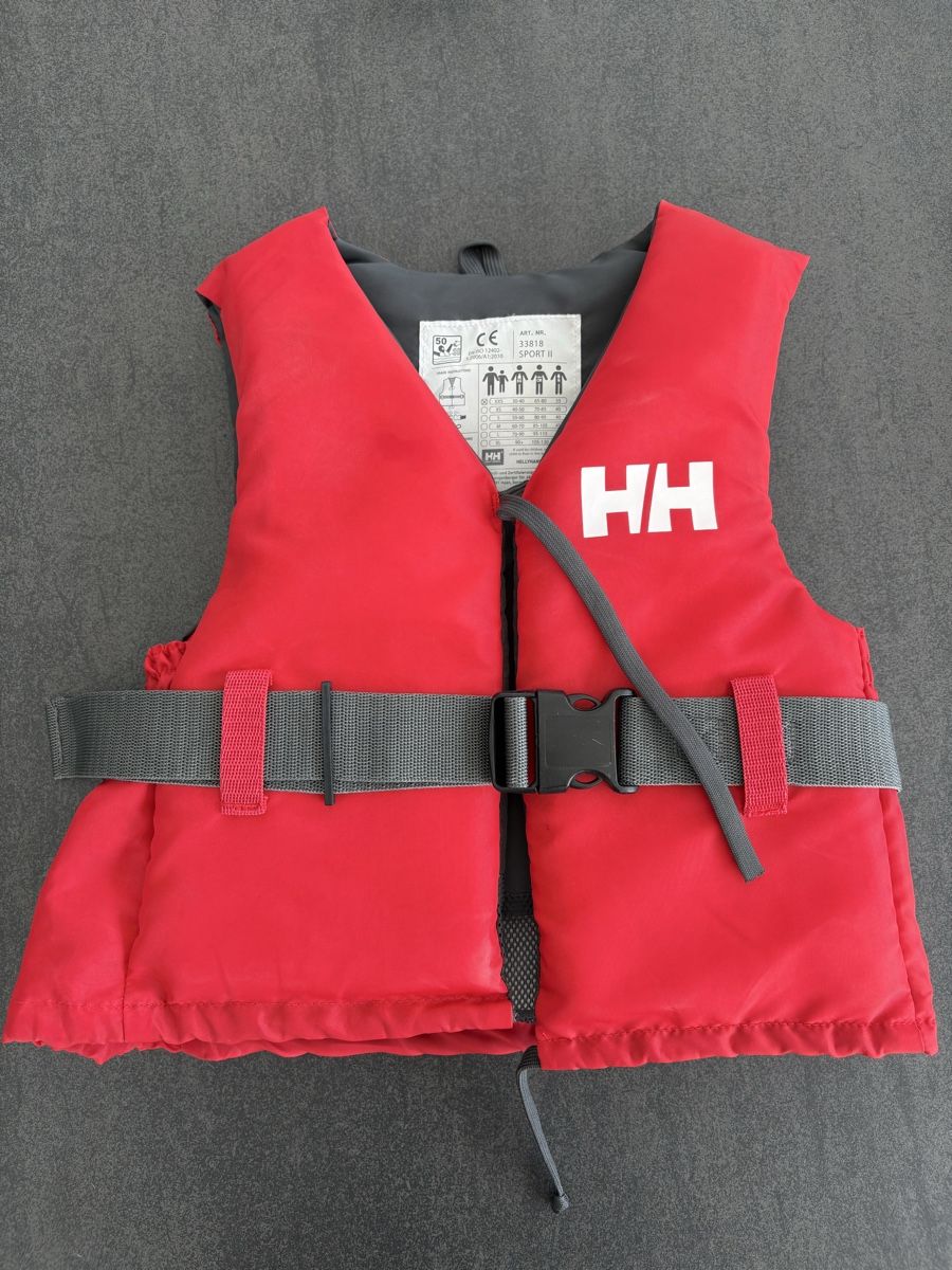 Helly Hansen Gilets de sauvetage: Helly Hansen Schwimmweste Rot Grösse XXS – D'occasion à Unterlangenegg par Rmeier1