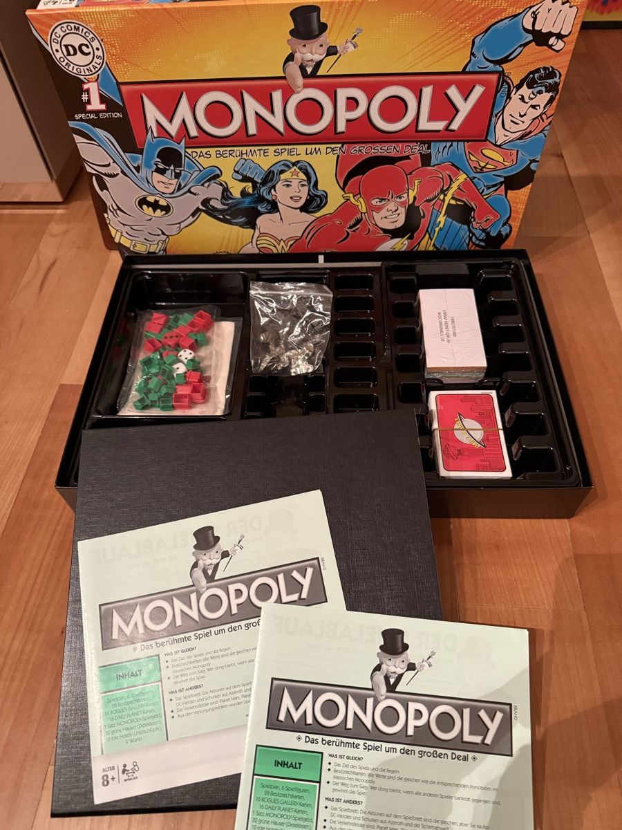 Hasbro Giochi: Monopoly DC Comics - Special Edition - Superhelden! – Nuovo (secondo la descrizione) da Attiswil venduto da Cheech3072 2
