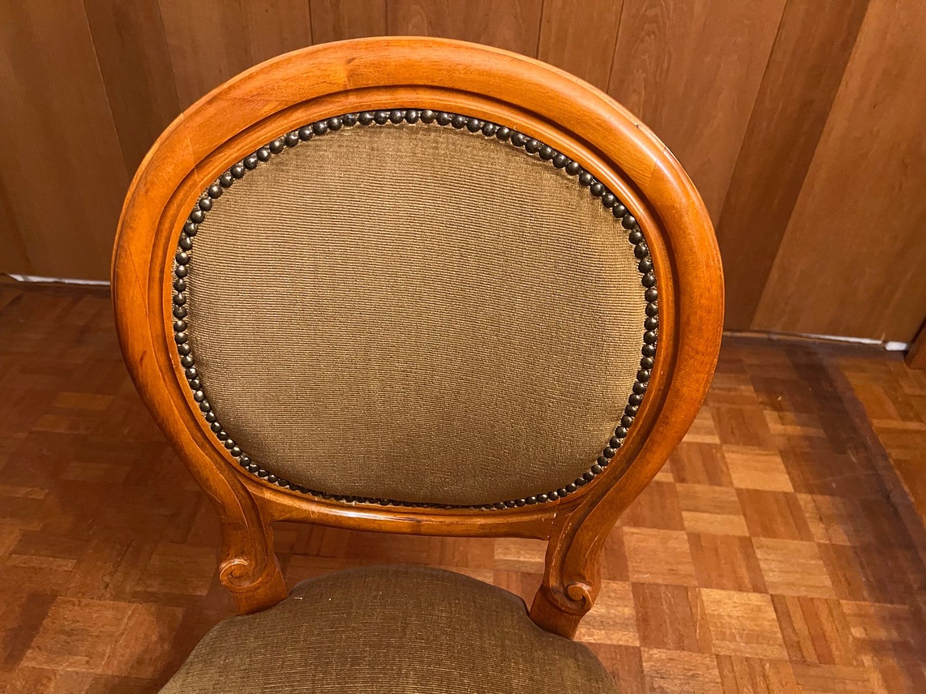 &Tradition Sedie: 4 elegante Wohnzimmerstühle im klassischen Stil – Usato da Wallbach venduto da Rufda 5