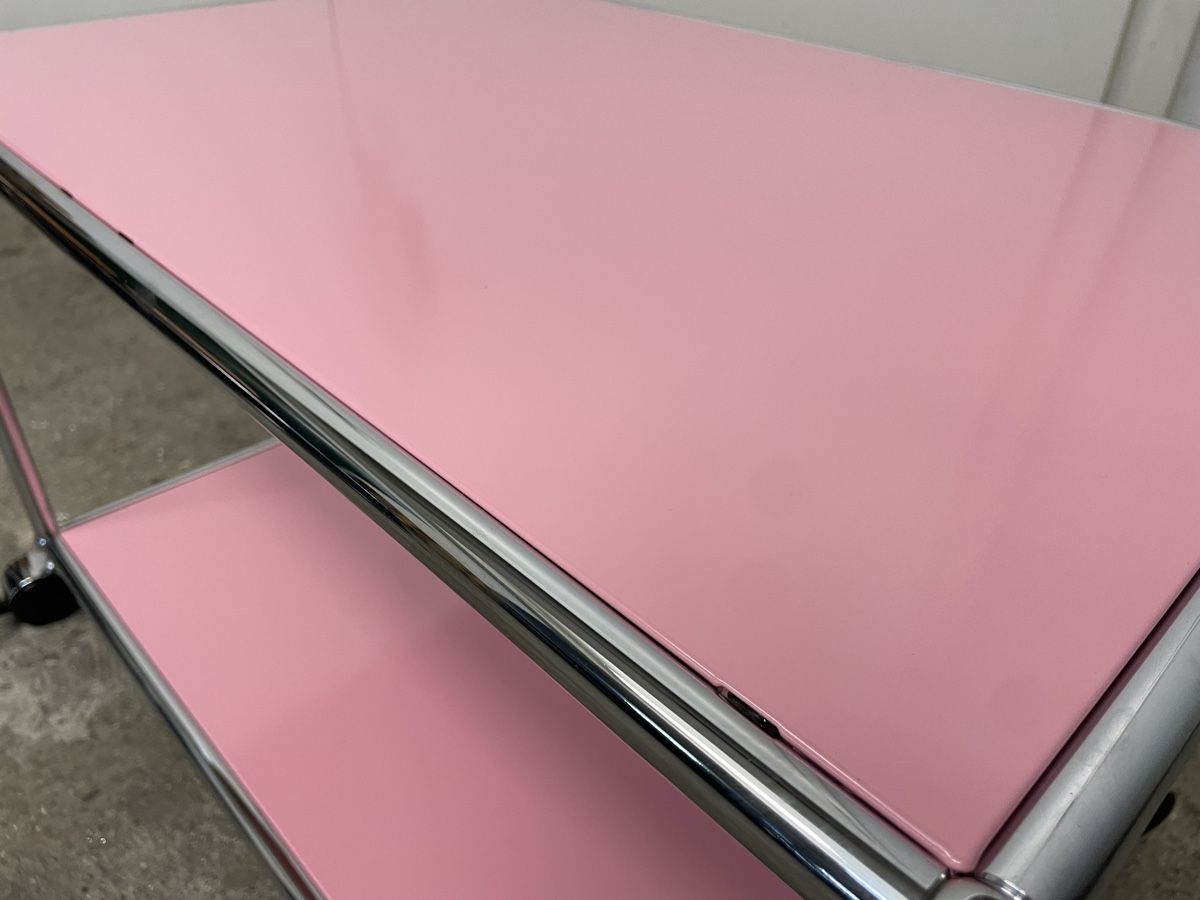 USM Tavoli: Usm Haller Couchtisch true Pink – Usato da Basel venduto da M.Secondhand 3