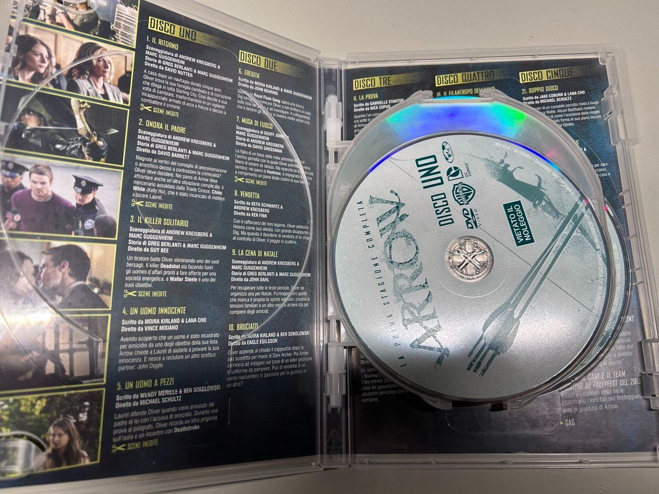 Tutti i DVDs: DVD "La Prima Stagione Completa" di Arrow – Usato da Giubiasco venduto da LorisVale 2