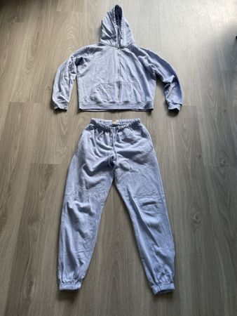 Trainingsanzug Kapuzenjacke Jogginghose hellblau Grösse XS