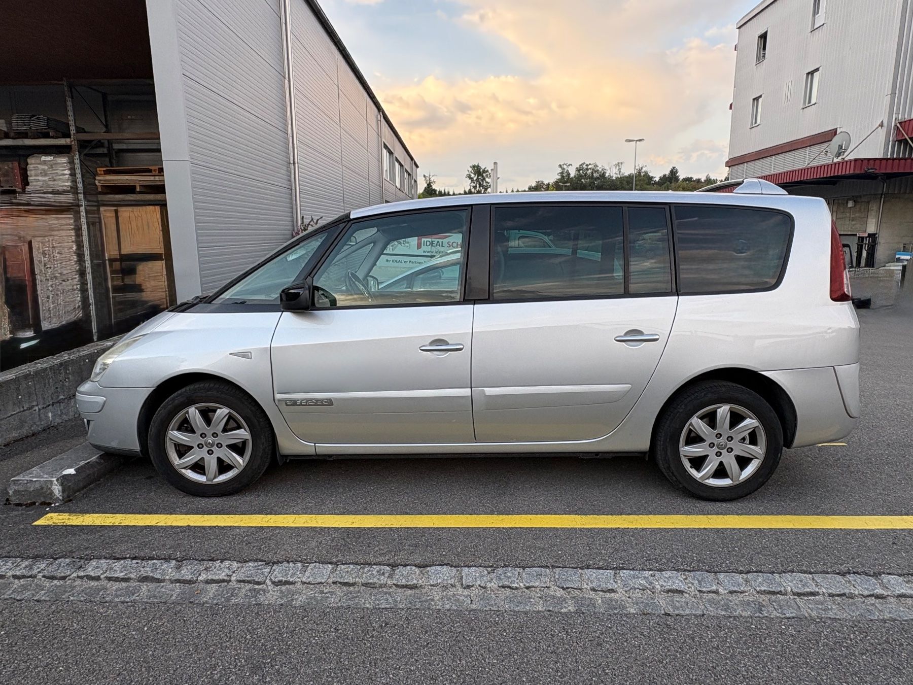 Renault Automobili: Reault Espace 2.0 dCi150 – Usato da Niederlenz venduto da Bursula0 1