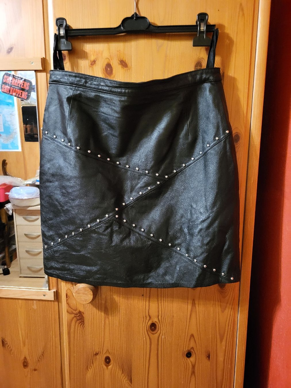 Gonne: Damen Leder Minirock gr. 42 – Usato da Schweizersholz venduto da fuchs06 6