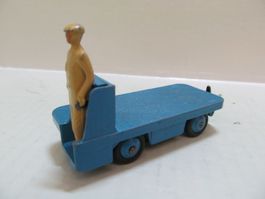 DINKY TOYS 14A   B.E.V. TRUCK  BLAU MIT FIGUR