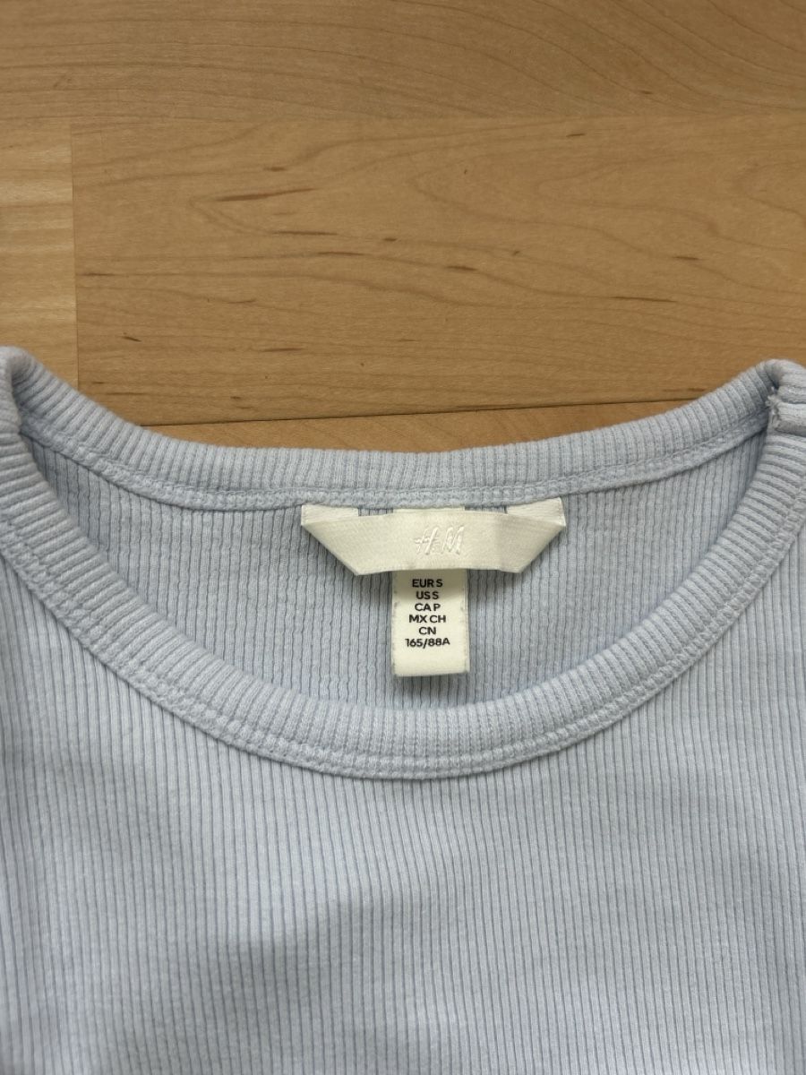 Camicette, T-shirt & Top: Zwei Sommertops in blau – Usato da Belp venduto da jul_jws6 1