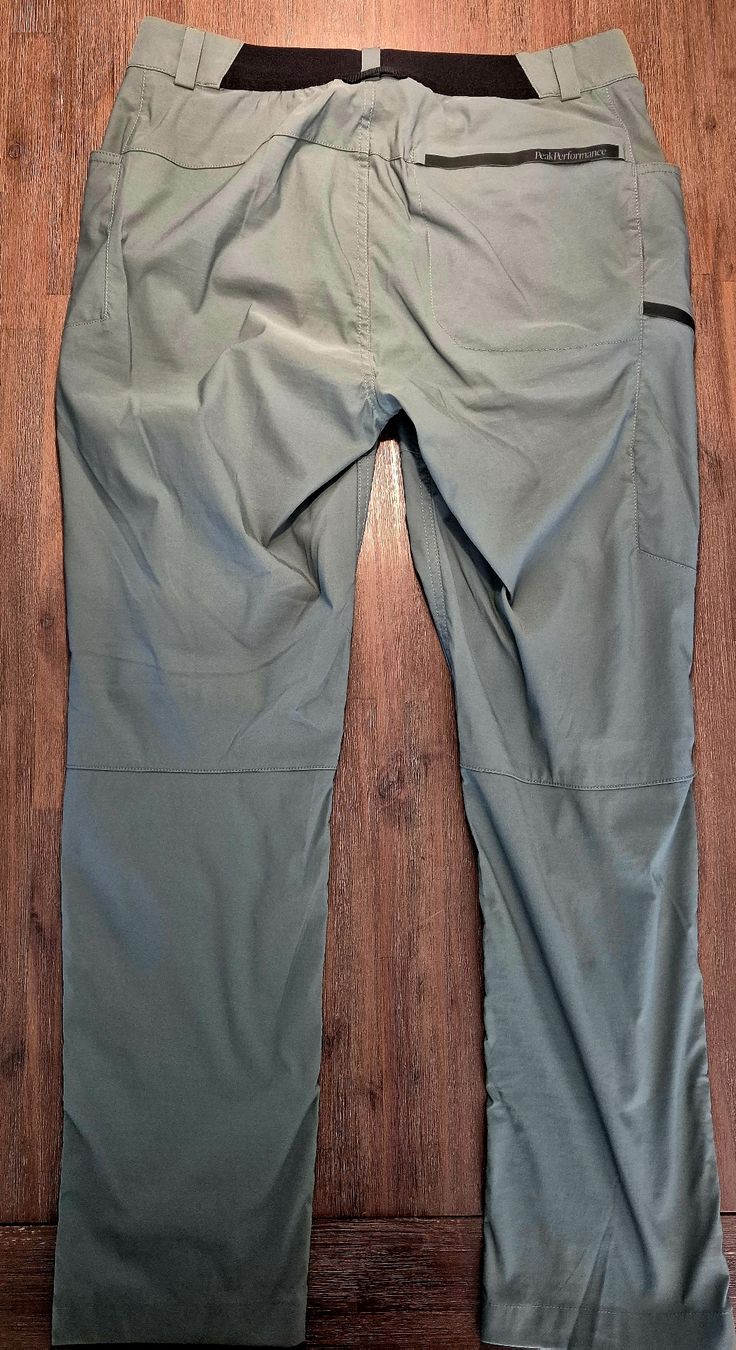Peak Performance Pantalons: Peak Performance Outdoor-Hose Damen Grösse M – D'occasion à Bonstetten par nahobo 1