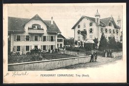 AK Trey, Pensionnat Cornamusaz