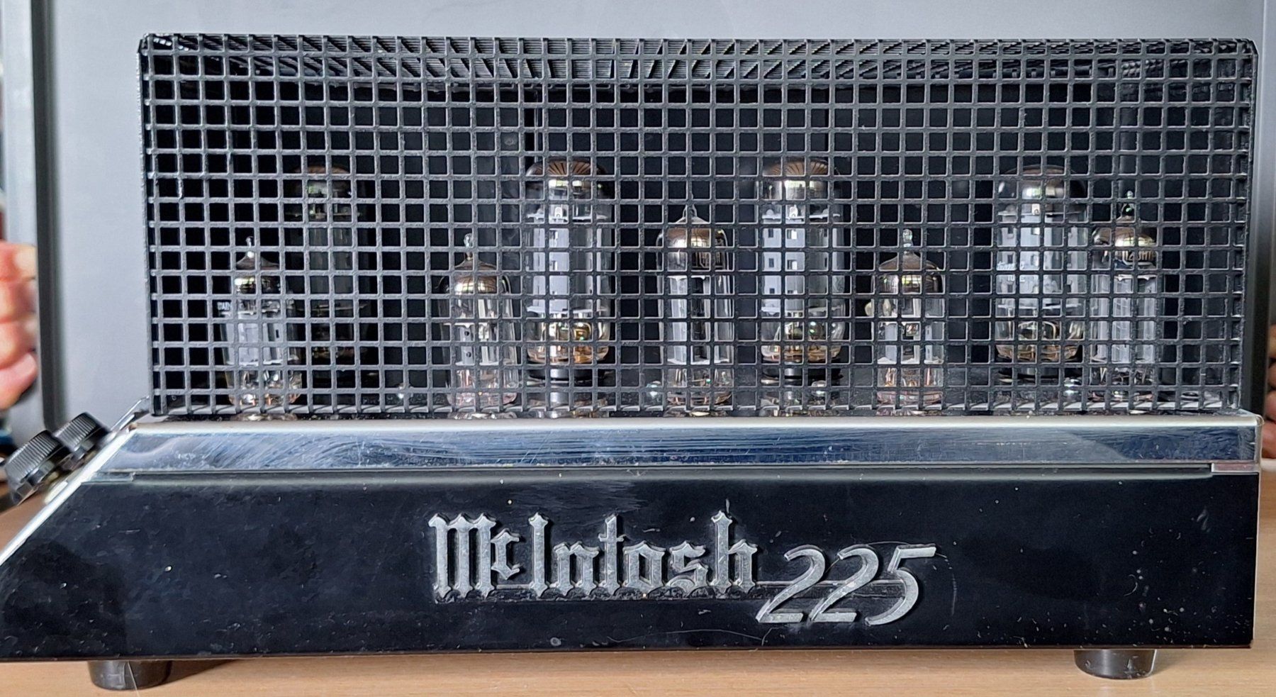 McIntosh Verstärker: McIntosh MC225 Stereo – Gebraucht aus Mühlethurnen von Landhockeyelvis 1