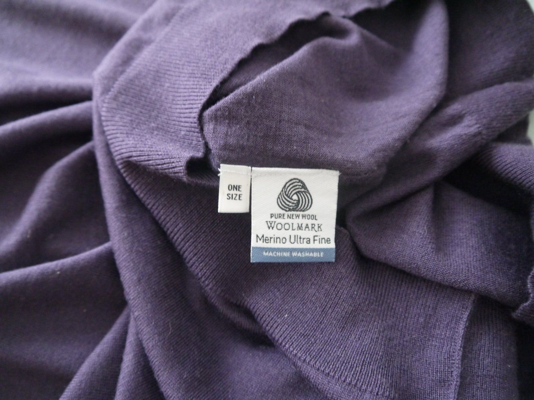 Dorothee Vogel Maglioni & Felpe: Dorothée Vogel  Pullover aus Marino Ultra Fine One Size – Usato da Hagendorn venduto da Blaf 2