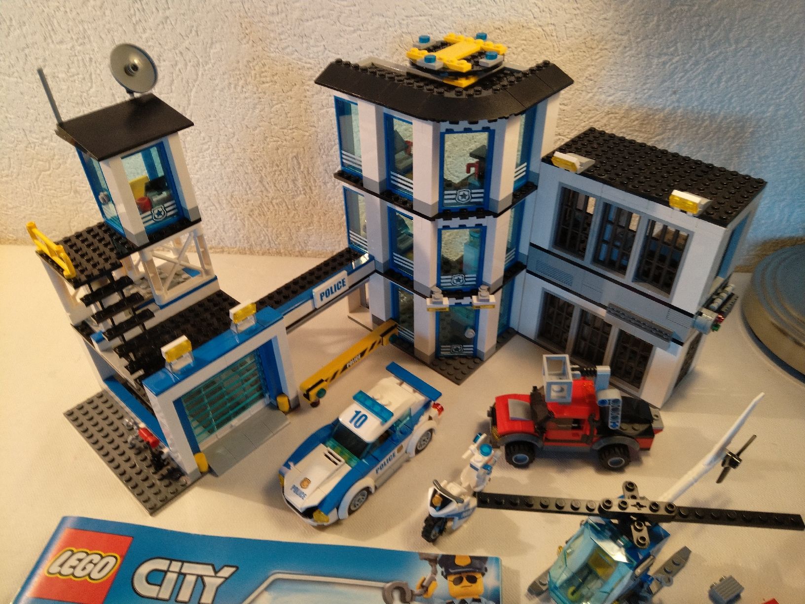 Lego Kit di costruzioni: Lego - Poste Police – Usato da Les Brenets venduto da LEGOFOREVER 3