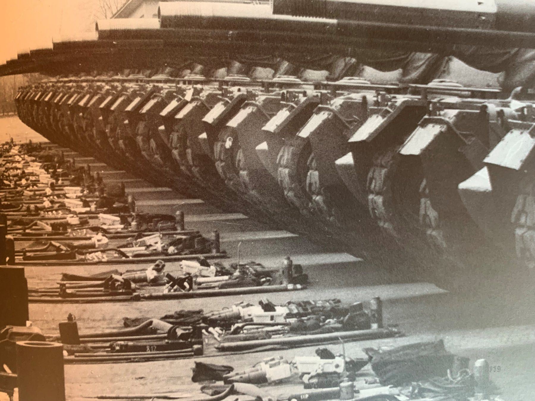 Libri: Das Buch der Panzer – Usato da Volketswil venduto da zwitsch33 1