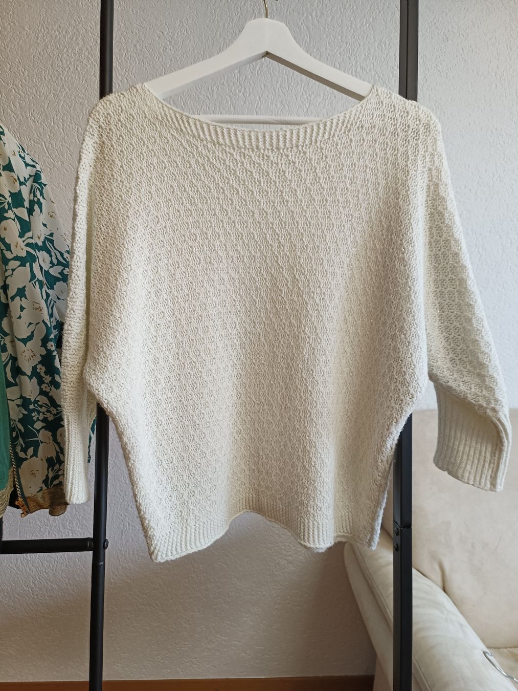 Pullover & Sweatshirts: Pull d'hiver, écru, taille unique - Superbe affaire! – Gebraucht aus Chermignon-Bas von deb_vme 3