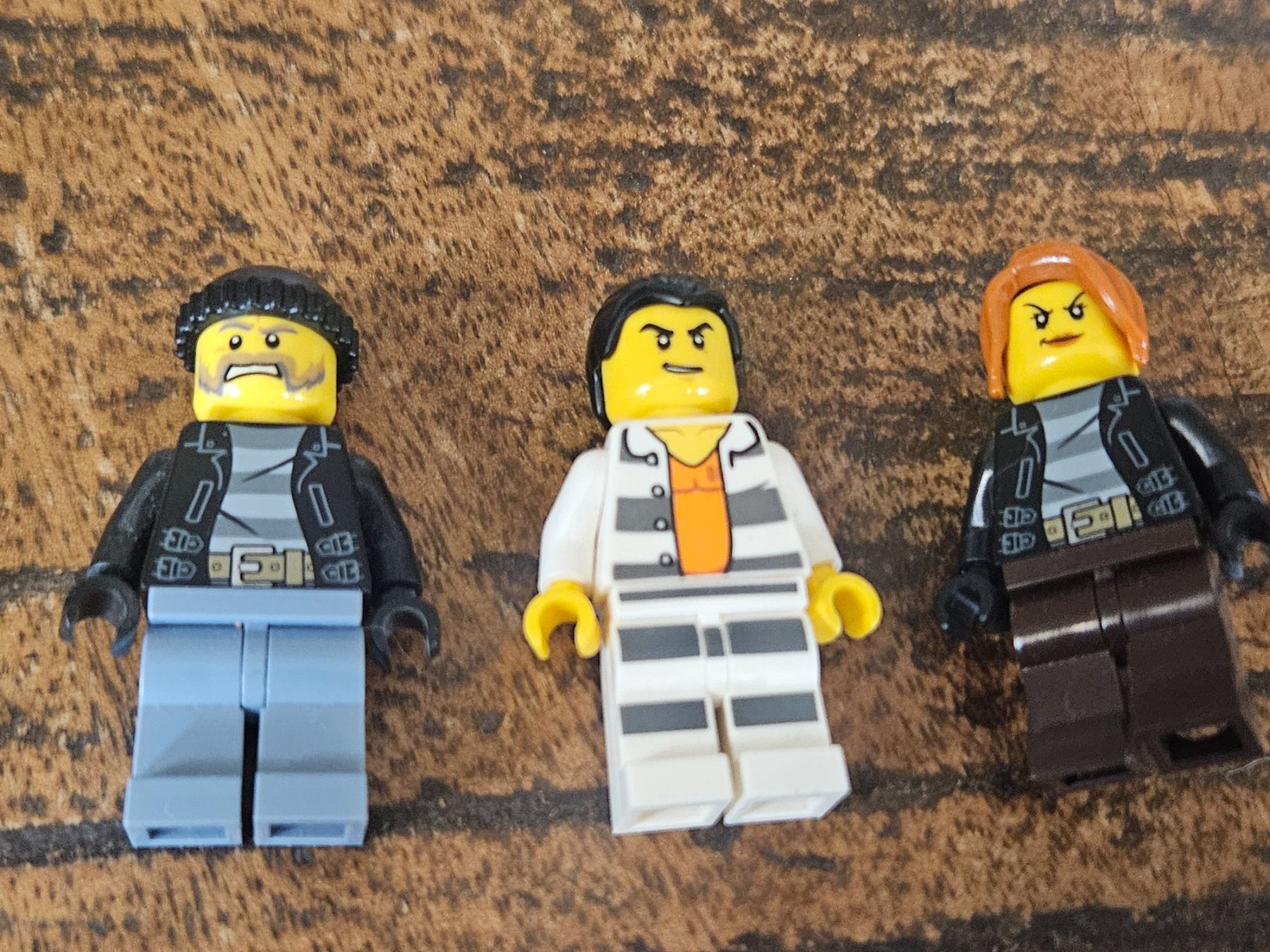 Lego Baukästen: lego lot de 3 figurines – Gebraucht aus Confignon von Ecrofigs