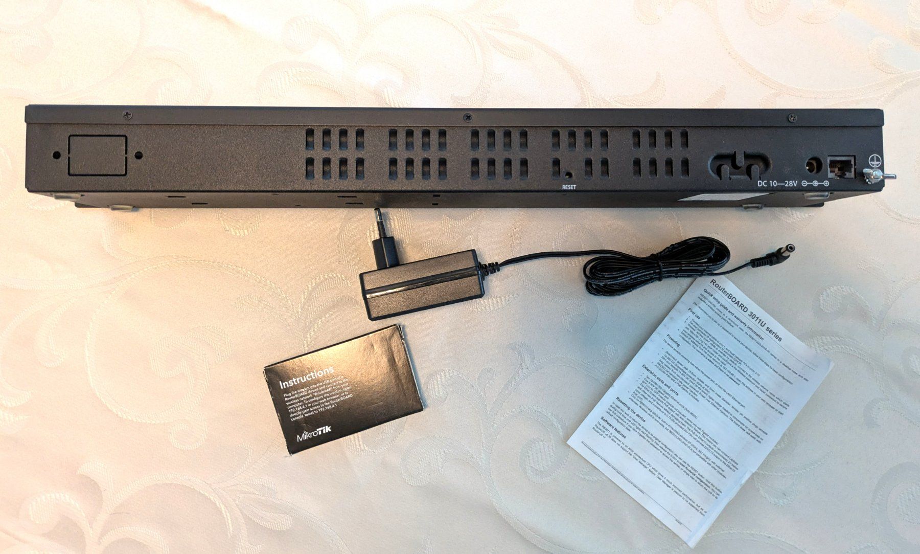 Mikrotik Modems & Router: Router MikroTik RB3011UiAS-RM – Neu (gemäss Beschreibung) aus Benken SG von olga81 2