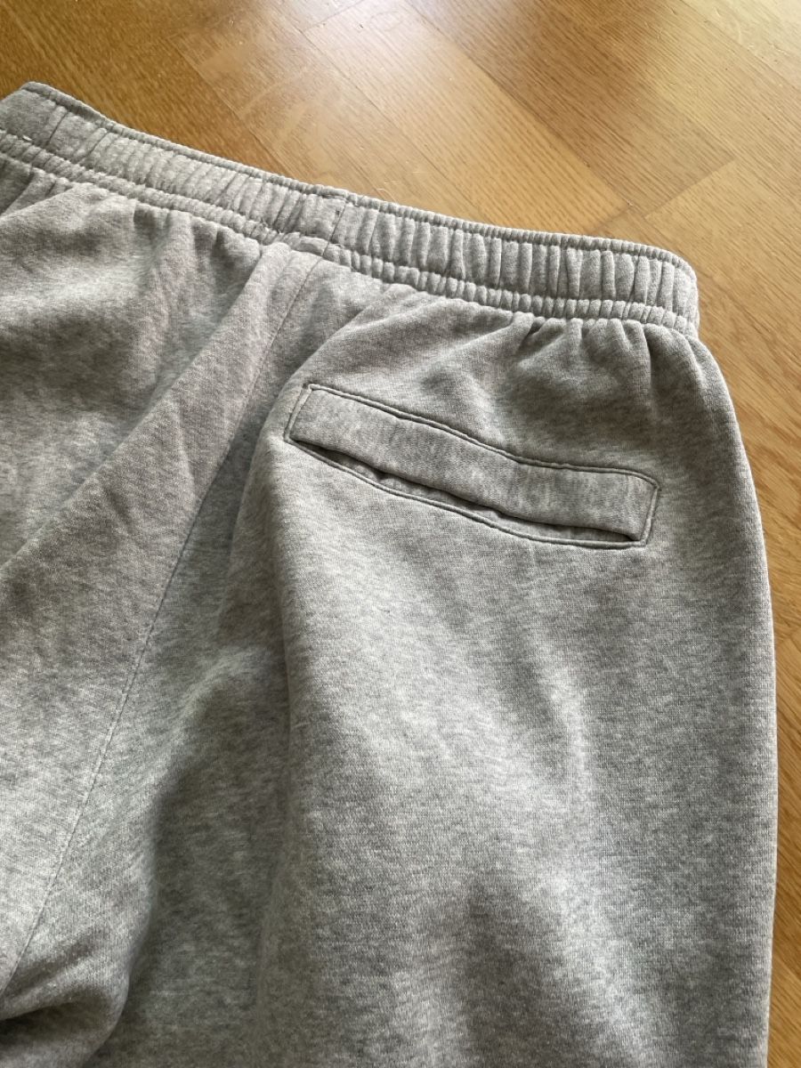 Nike Hosen: Nike Jogginghose grau Grösse S – Gebraucht aus Uetikon am See von Wigglo 4