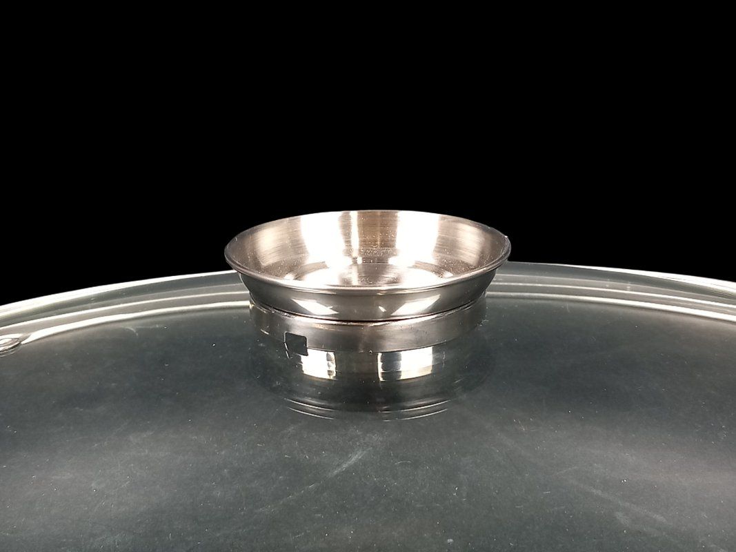 Pentole: Pfanne Induktion mit Deckel – Usato da Hünenberg venduto da Restwert_Zug 3