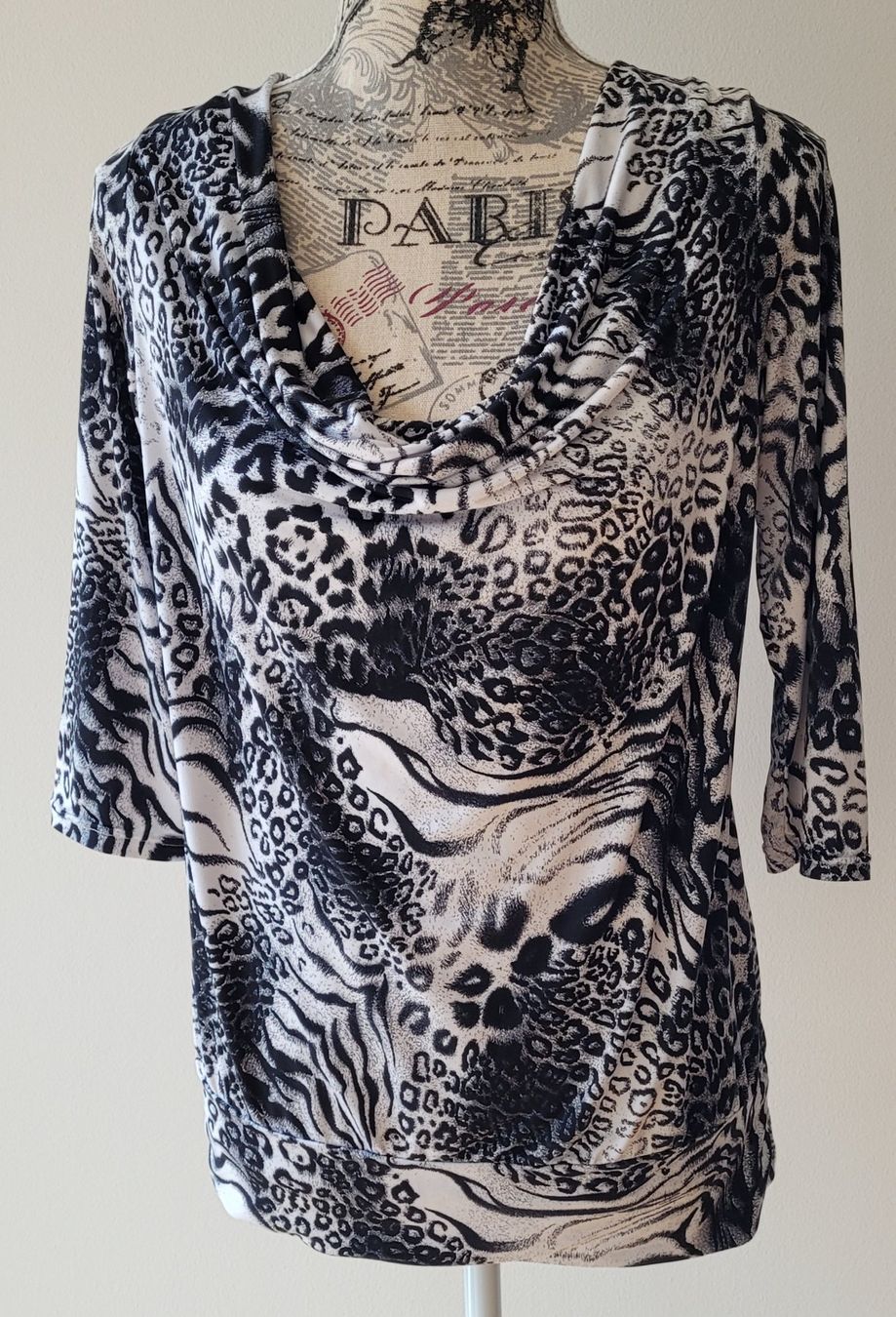 Zebra Pullover & Sweatshirts: 414CV – Pull Zebra - M – Gebraucht aus Savièse von SolidEthique_Marsu74