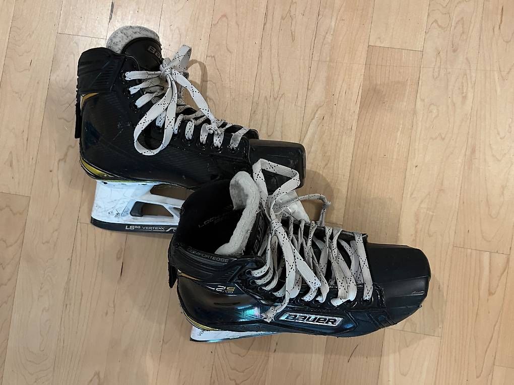 Bauer Pattini da ghiaccio: Hockey: patins de gardien, Bauer, taille 7D – Usato da Schliern b. Köniz venduto da couvet07