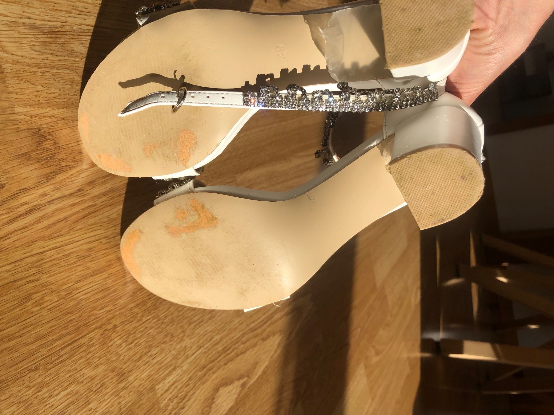 Scarpe da donna: Brautschuhe / Sandalen 40 – Usato da Burgistein venduto da DinetaF 1