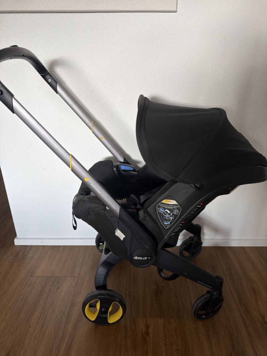 Doona Sièges auto: Doona Plus  – D'occasion à Rothenthurm par LaThie