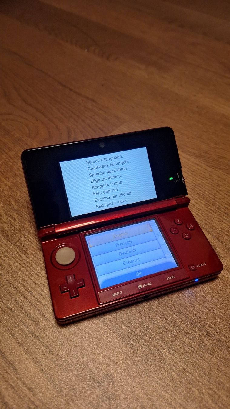 Nintendo Console: Nintendo 3DS Rot Metallic – Usato da Bachenbülach venduto da 4player4