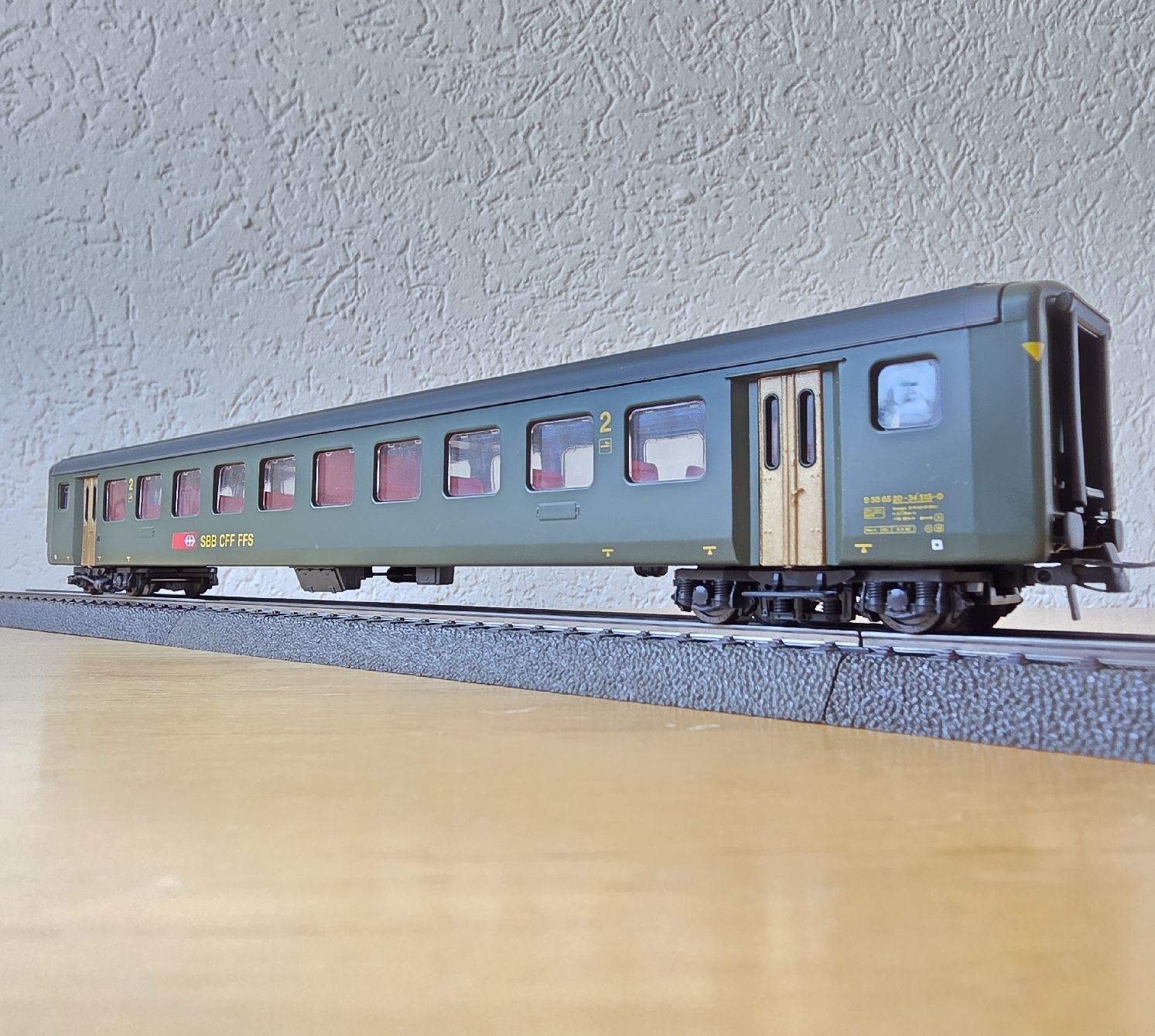 Roco Modellini di ferrovie: Roco H0 4239D SBB CFF FFS, 2. Klasse – Usato da Männedorf venduto da Modell-Spezialisten 1