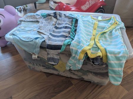 Kinderkleider Gr. 50/56 Jungs
