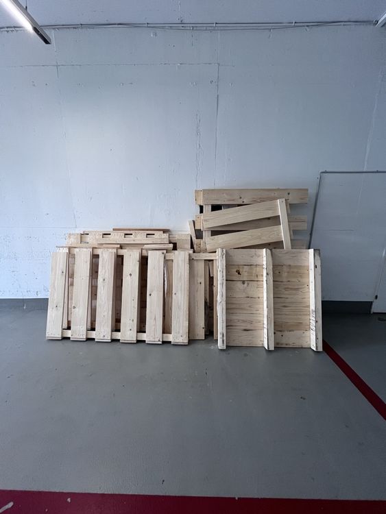 Holzpaletten zu verschenken, diverse Grössen Kaufen auf Ricardo