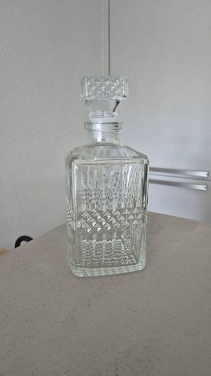 Carafes: Carafe en verre  – D'occasion à Orbe par Limonade_nalo