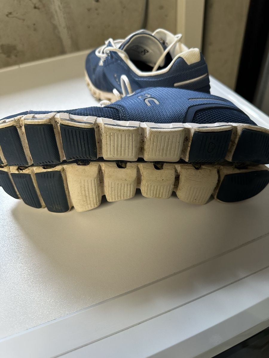 On Scarpe da donna: On Running Cloud Damenschuhe Grösse 40 EU Blau – Usato da Wiesendangen venduto da Verkaufen03 3