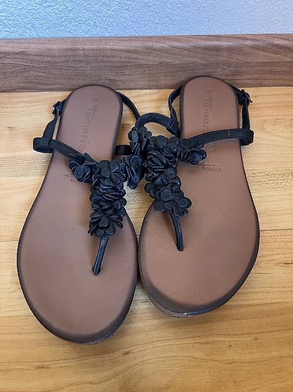 Tamaris Scarpe da donna: Sandales Tamaris - Taille 40 – Usato da Bossonnens venduto da noemie_01 1