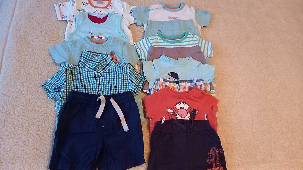 Lotti & Set di vestiti: Kleider Sets, Gr. 62 – Usato da Wattwil venduto da Rainbow412